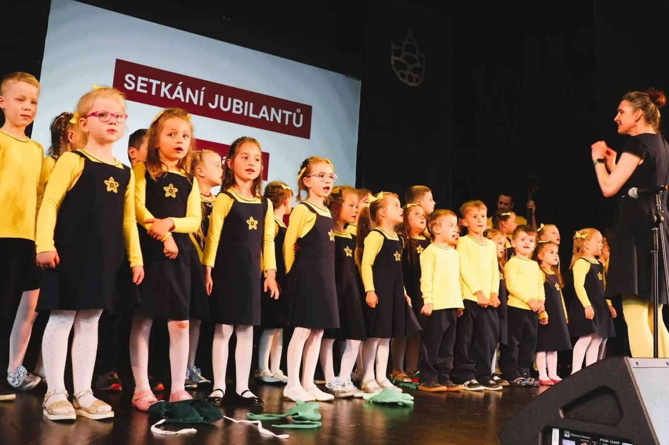Více než sto jubilantů přijalo pozvání ke společné oslavě ve Frenštátě