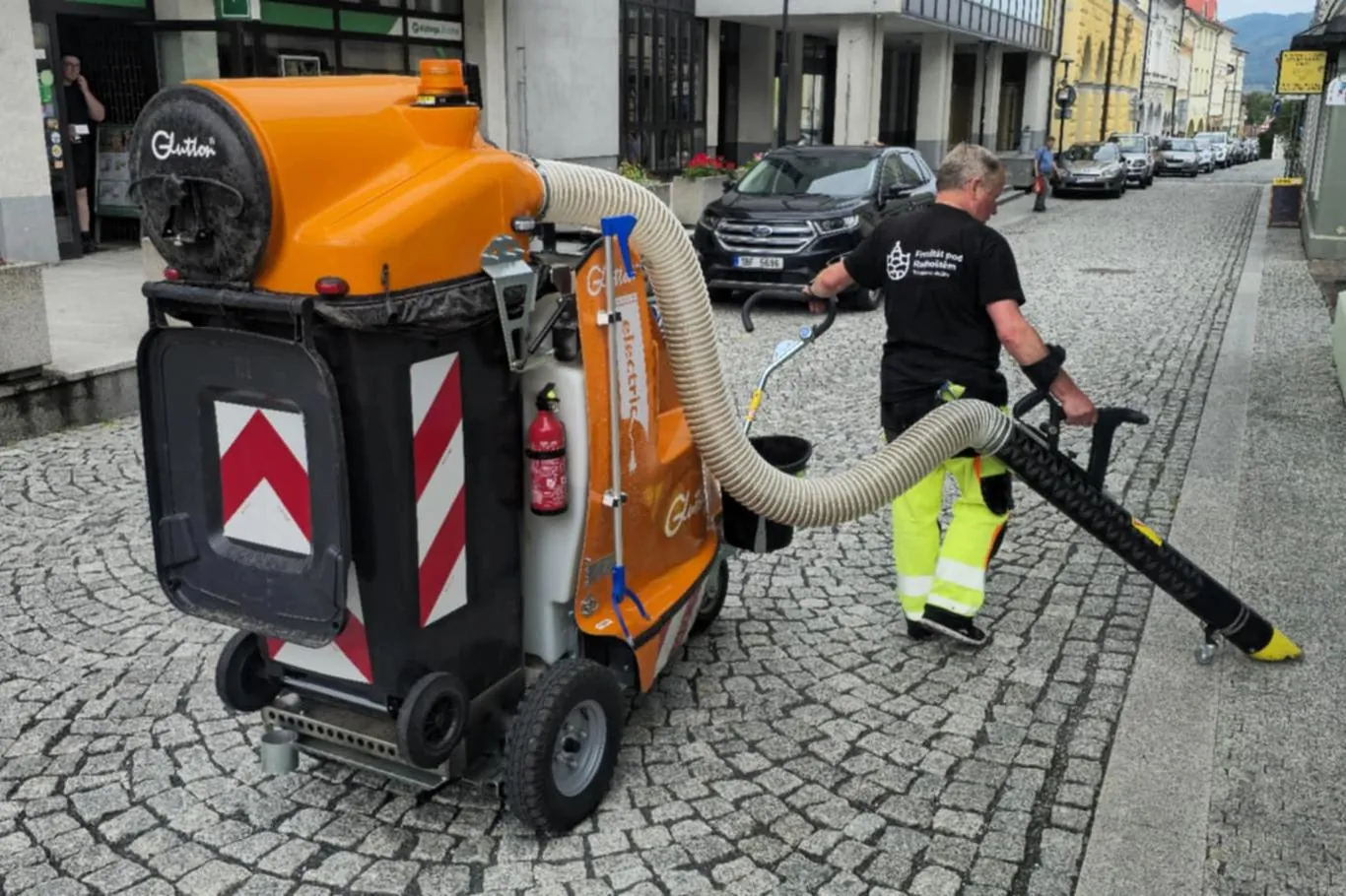 Frenštát pod Radhoštěm pořídil moderní komunální vysavač